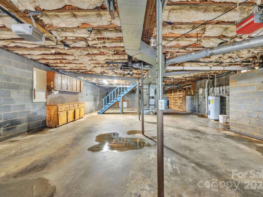 585 Rocky Springs Road, Taylorsville, NC 28681.  MLS# CAR4282569, YatesRealty ID 31903. 