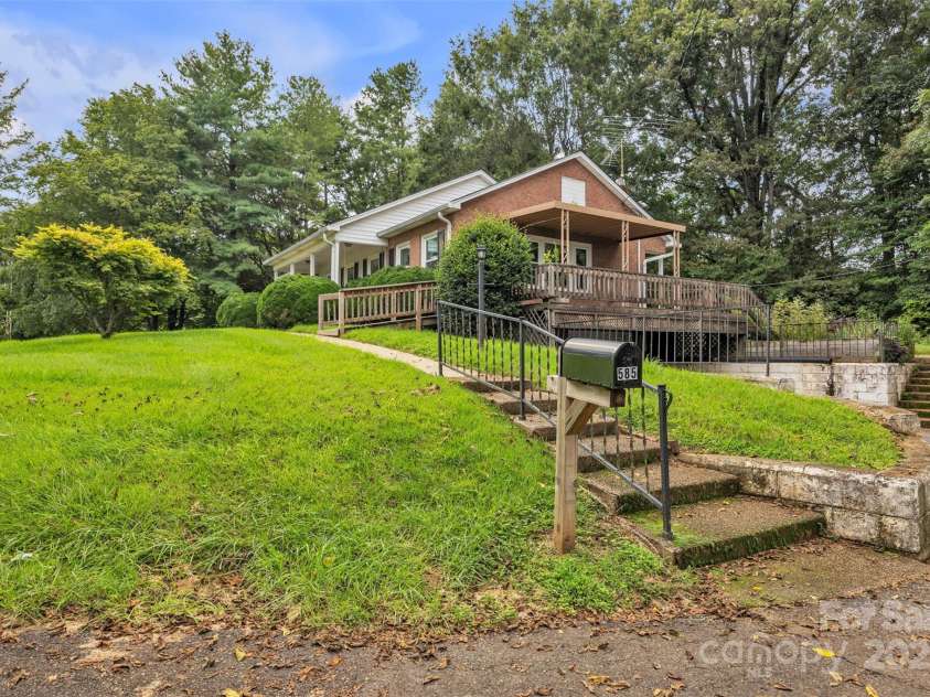 585 Rocky Springs Road, Taylorsville, NC 28681.  MLS# CAR4282569, YatesRealty ID 31903. 