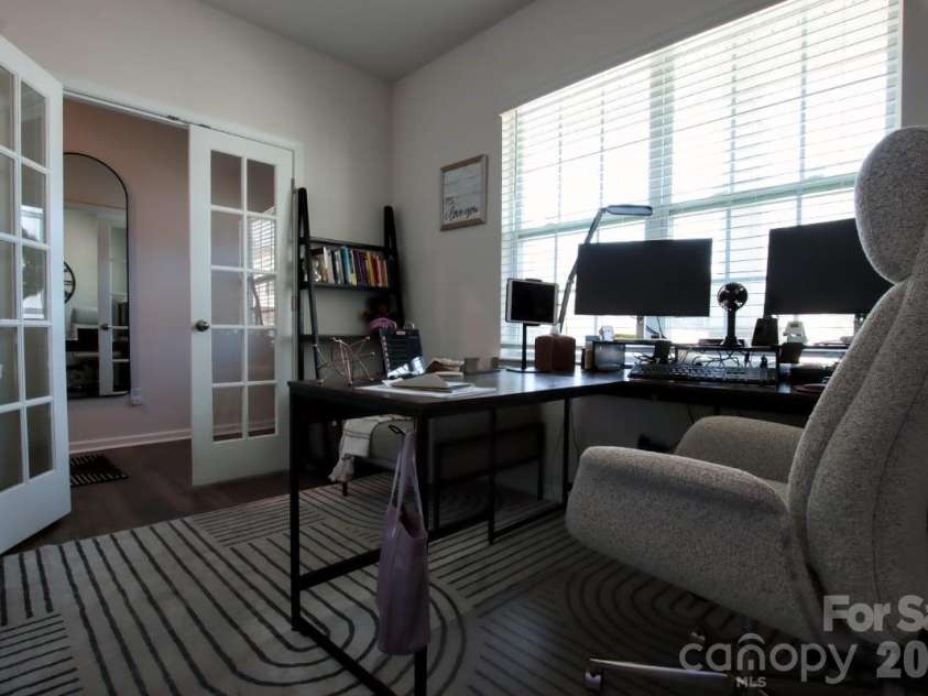 2005 Mariah Glen Court, Charlotte, NC 28213.  MLS# CAR4393213, YatesRealty ID 31905. 
