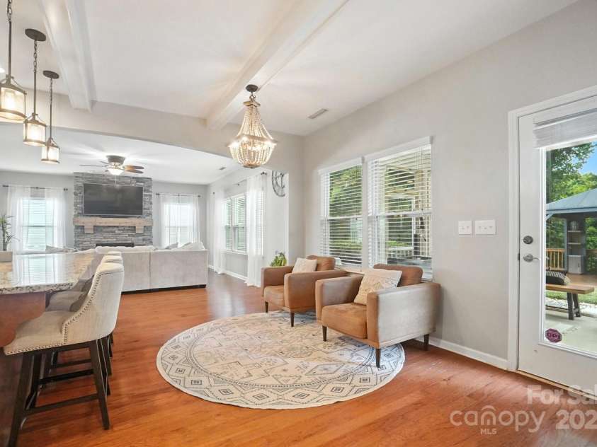 4012 Bainbridge Place, Fort Mill, SC 29707.  MLS# CAR4282310, YatesRealty ID 31905. Eat in area of kitchen