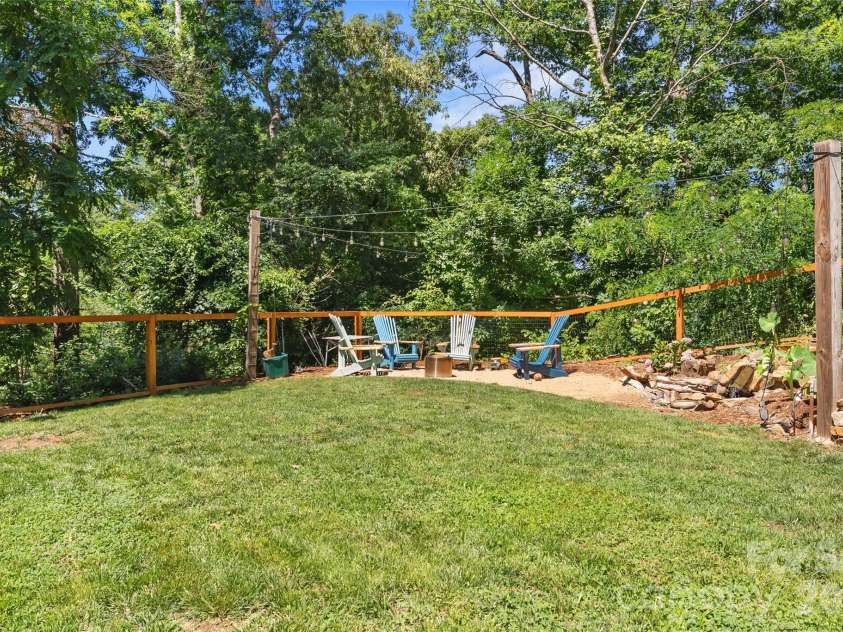 341 Pearson Drive, Asheville, NC 28801.  MLS# CAR4390469, YatesRealty ID 31906. Firepit