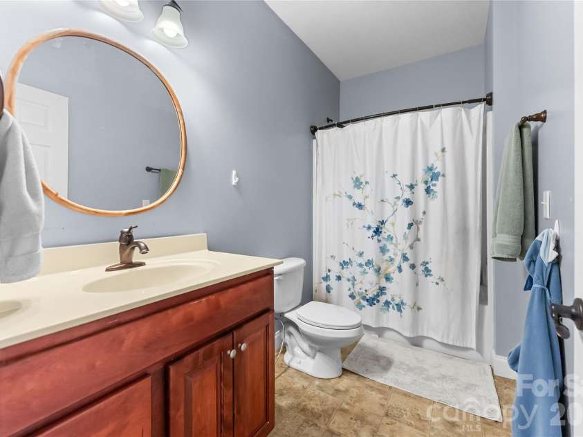 341 Pearson Drive, Asheville, NC 28801.  MLS# CAR4390469, YatesRealty ID 31906. Hall Bathroom