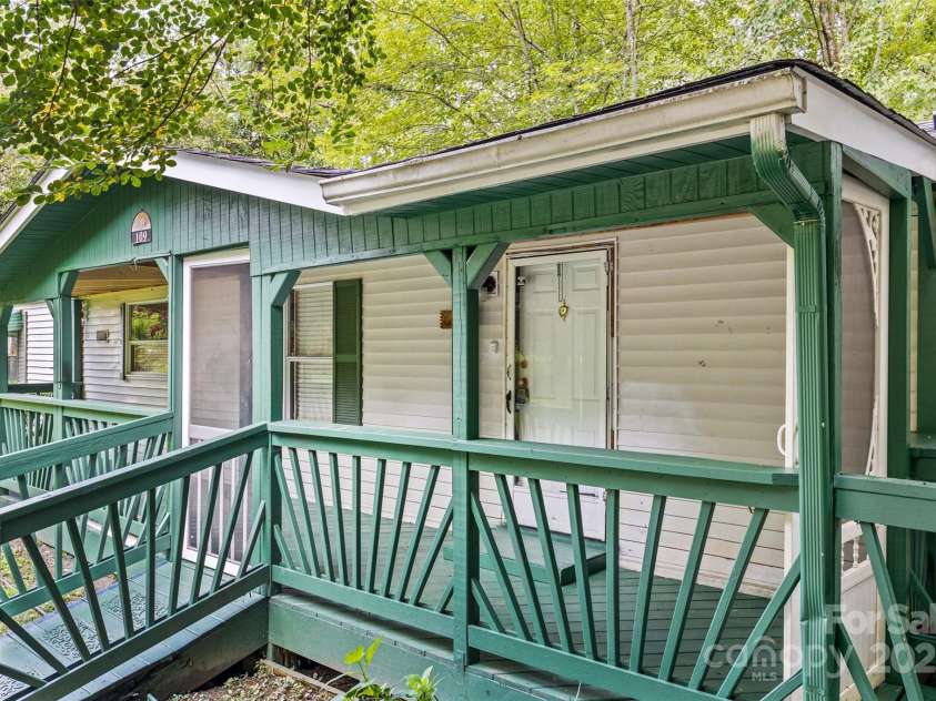 109 Daring Drive, Cherryville, NC 28021.  MLS# CAR4291082, YatesRealty ID 31907. 