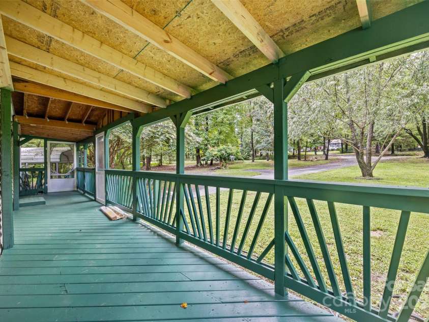 109 Daring Drive, Cherryville, NC 28021.  MLS# CAR4291082, YatesRealty ID 31907. 