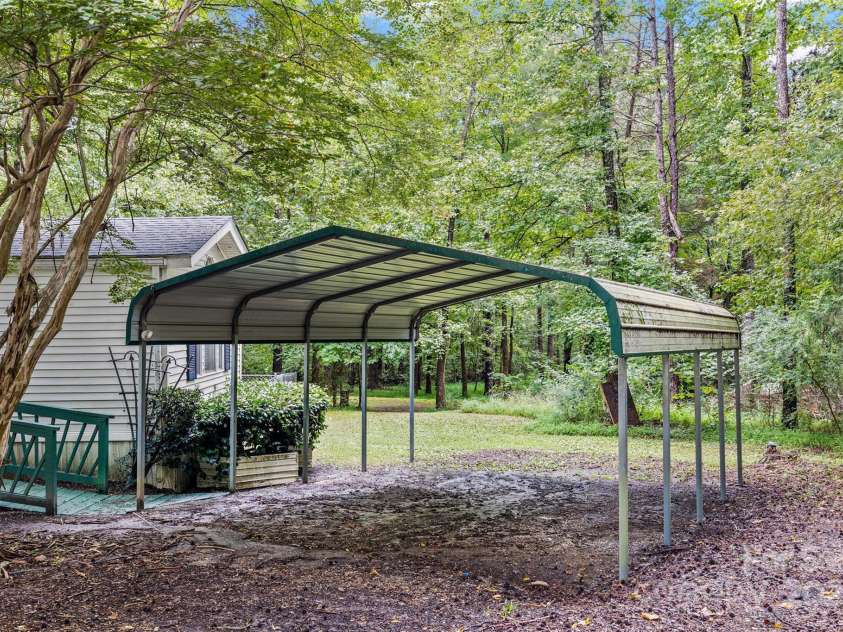 109 Daring Drive, Cherryville, NC 28021.  MLS# CAR4291082, YatesRealty ID 31907. 