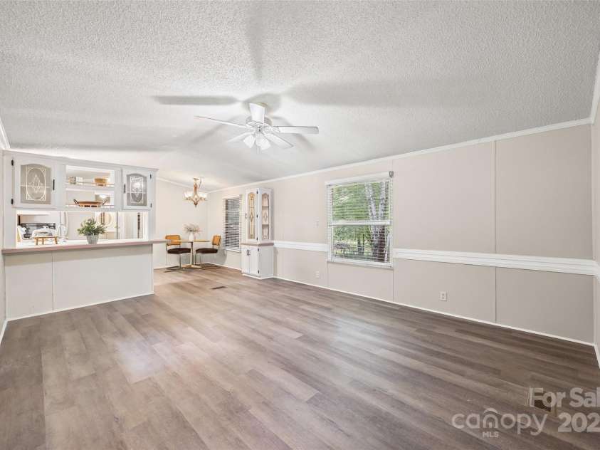 109 Daring Drive, Cherryville, NC 28021.  MLS# CAR4291082, YatesRealty ID 31907. 