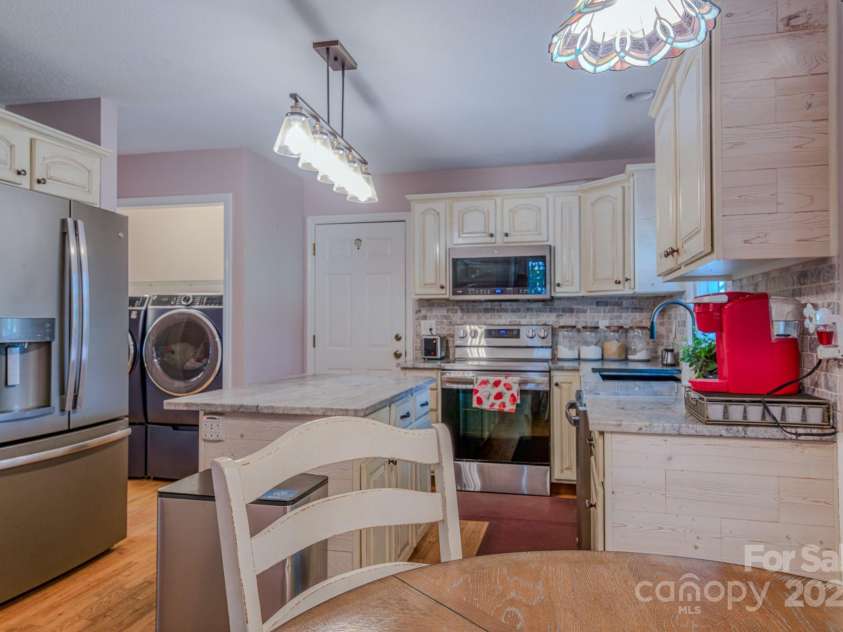 303 Theron Court, Candler, NC 28715.  MLS# CAR4291803, YatesRealty ID 31908. 