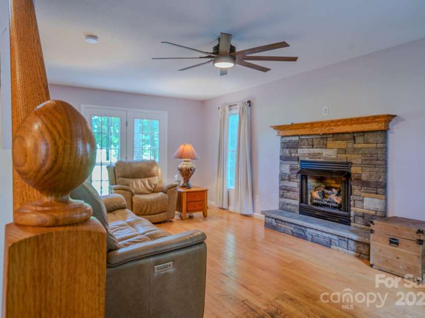 303 Theron Court, Candler, NC 28715.  MLS# CAR4291803, YatesRealty ID 31908. 