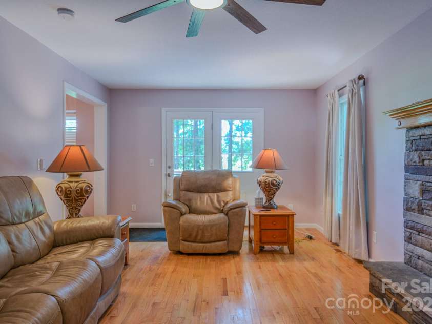 303 Theron Court, Candler, NC 28715.  MLS# CAR4291803, YatesRealty ID 31908. 