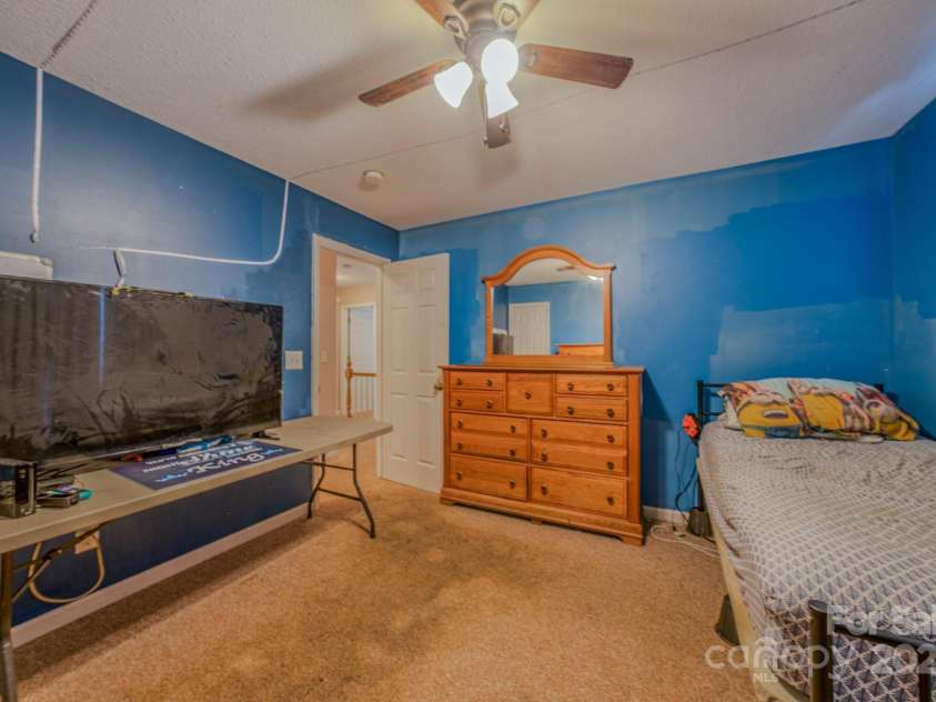 303 Theron Court, Candler, NC 28715.  MLS# CAR4291803, YatesRealty ID 31908. 