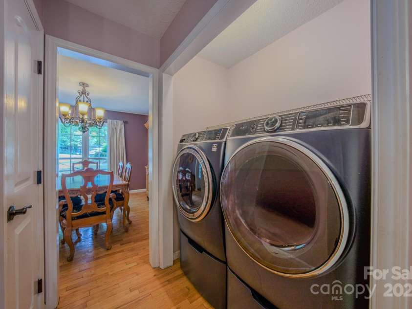 303 Theron Court, Candler, NC 28715.  MLS# CAR4291803, YatesRealty ID 31908. 