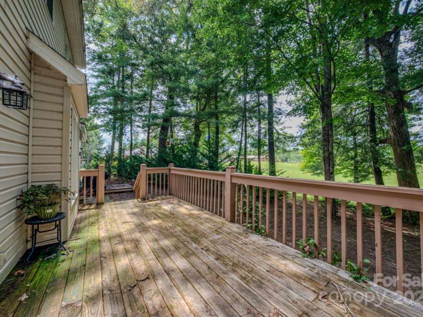 303 Theron Court, Candler, NC 28715.  MLS# CAR4291803, YatesRealty ID 31908. 