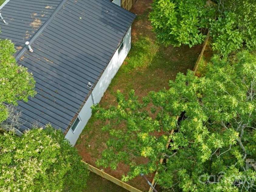 304 Derby Avenue, Newton, NC 28658.  MLS# CAR4394827, YatesRealty ID 31908. 