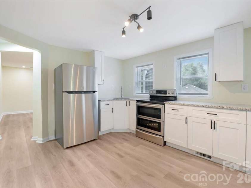 304 Derby Avenue, Newton, NC 28658.  MLS# CAR4394827, YatesRealty ID 31908. New Kitchen and Appliances