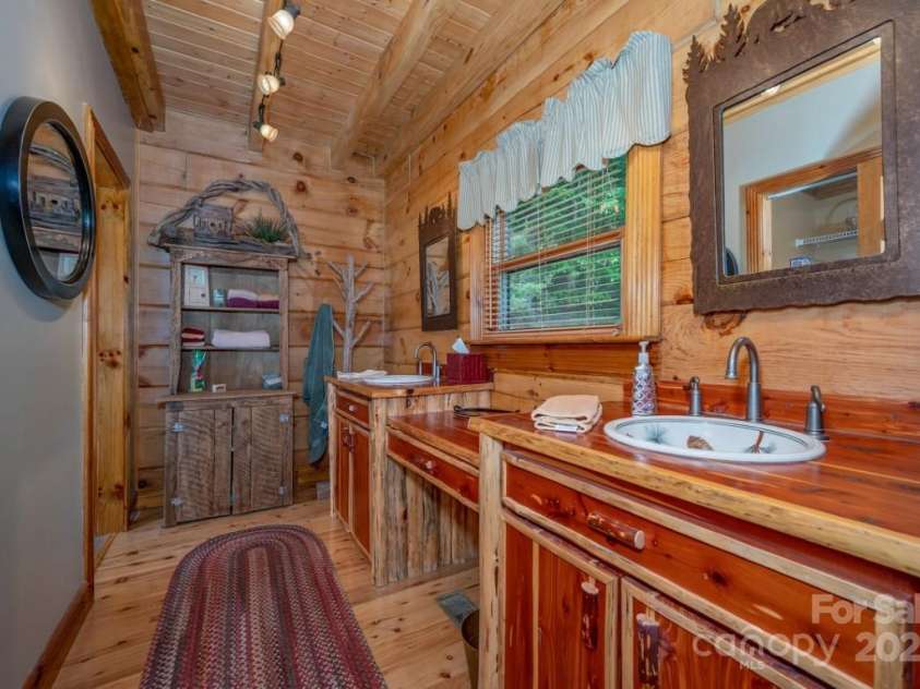 186 Black Ridge Drive, Bostic, NC 28018.  MLS# CAR4289461, YatesRealty ID 31909. 