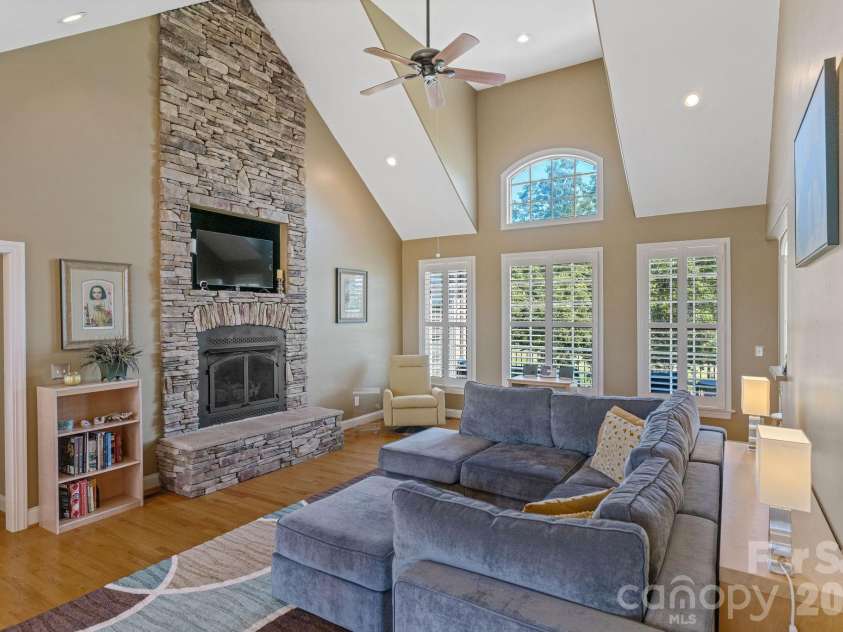 120 Augusta Lane, Shelby, NC 28150.  MLS# CAR4389781, YatesRealty ID 31913. 