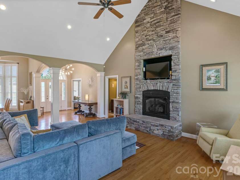 120 Augusta Lane, Shelby, NC 28150.  MLS# CAR4389781, YatesRealty ID 31913. 