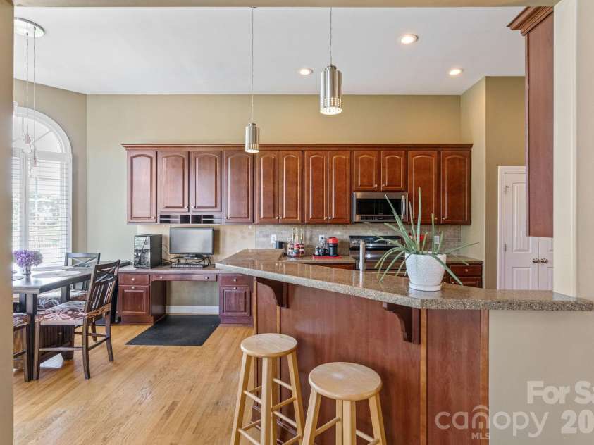 120 Augusta Lane, Shelby, NC 28150.  MLS# CAR4389781, YatesRealty ID 31913. 