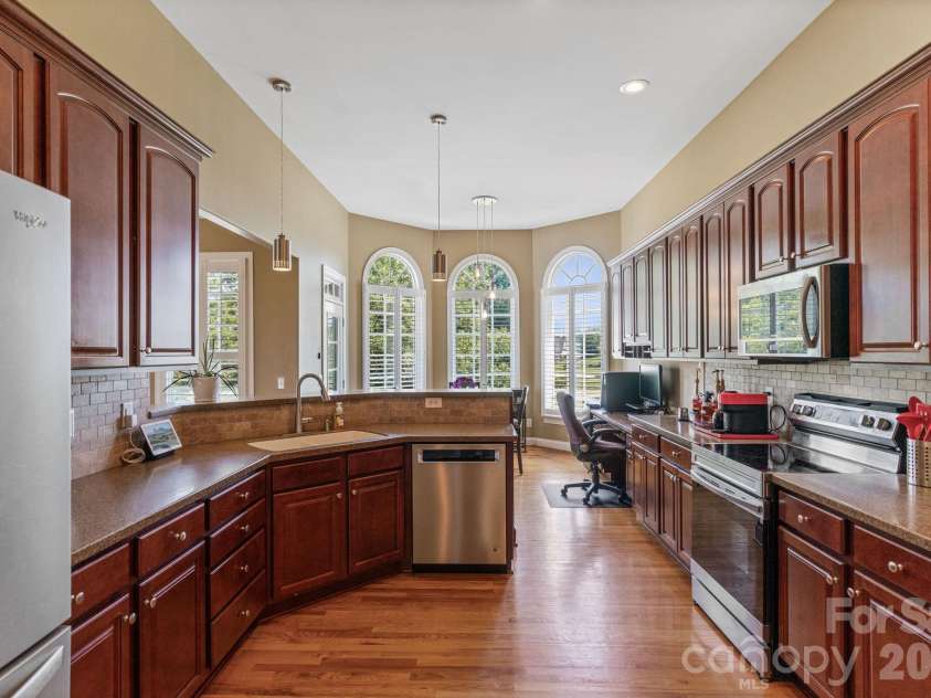 120 Augusta Lane, Shelby, NC 28150.  MLS# CAR4389781, YatesRealty ID 31913. 