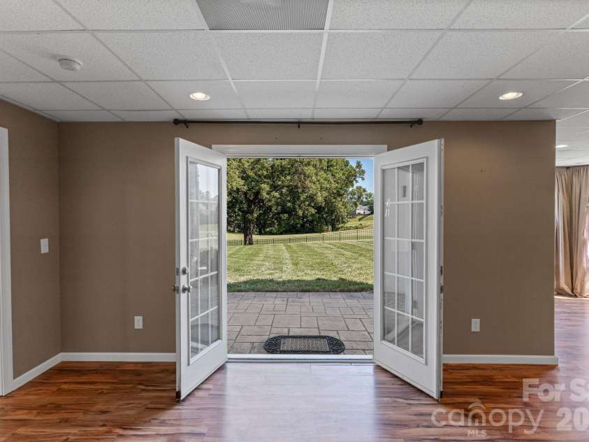 120 Augusta Lane, Shelby, NC 28150.  MLS# CAR4389781, YatesRealty ID 31913. 