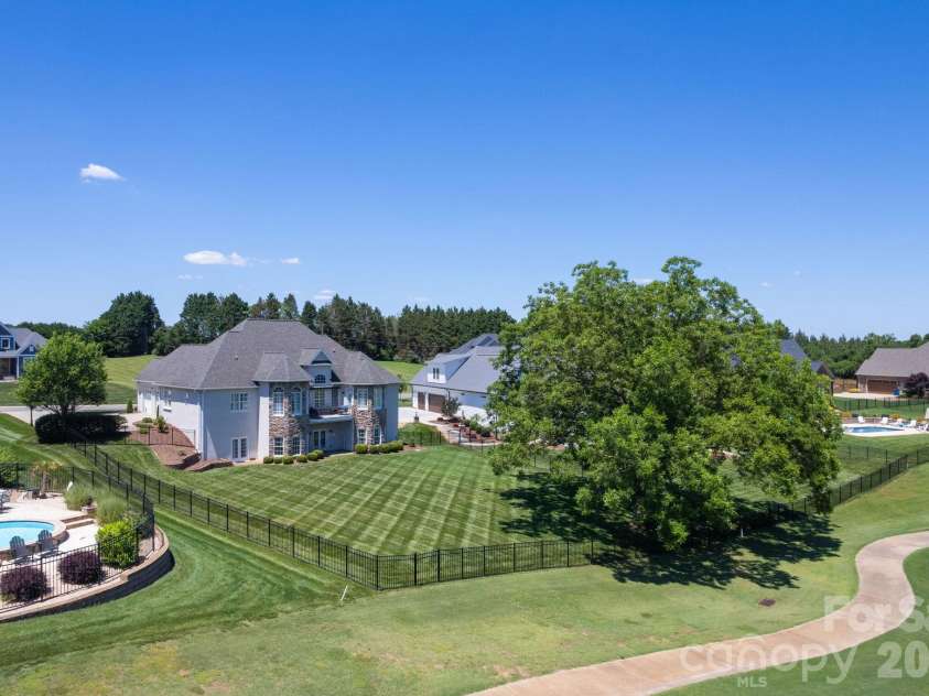 120 Augusta Lane, Shelby, NC 28150.  MLS# CAR4389781, YatesRealty ID 31913. 