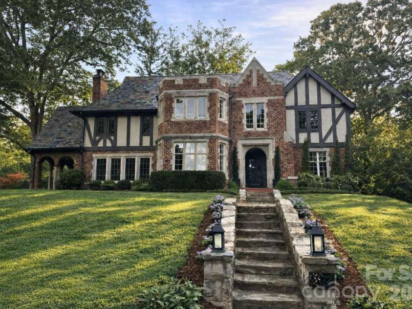 72 Windsor Road, Asheville, NC 28804.  MLS# CAR4382648, YatesRealty ID 31914. 