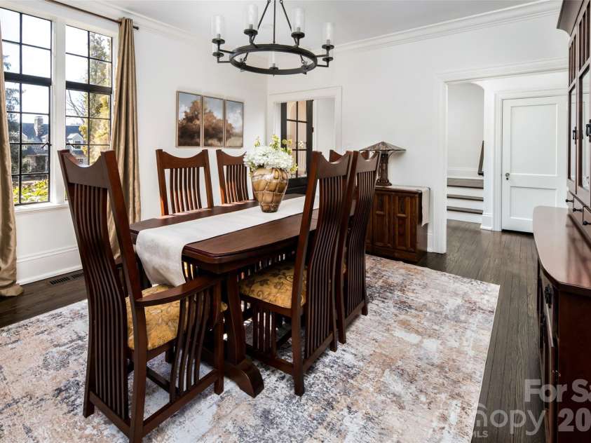 72 Windsor Road, Asheville, NC 28804.  MLS# CAR4382648, YatesRealty ID 31914. 