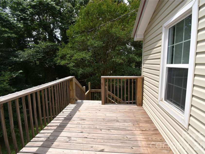 622 Green Street Loop, Marion, NC 28752.  MLS# CAR4394578, YatesRealty ID 31917. 