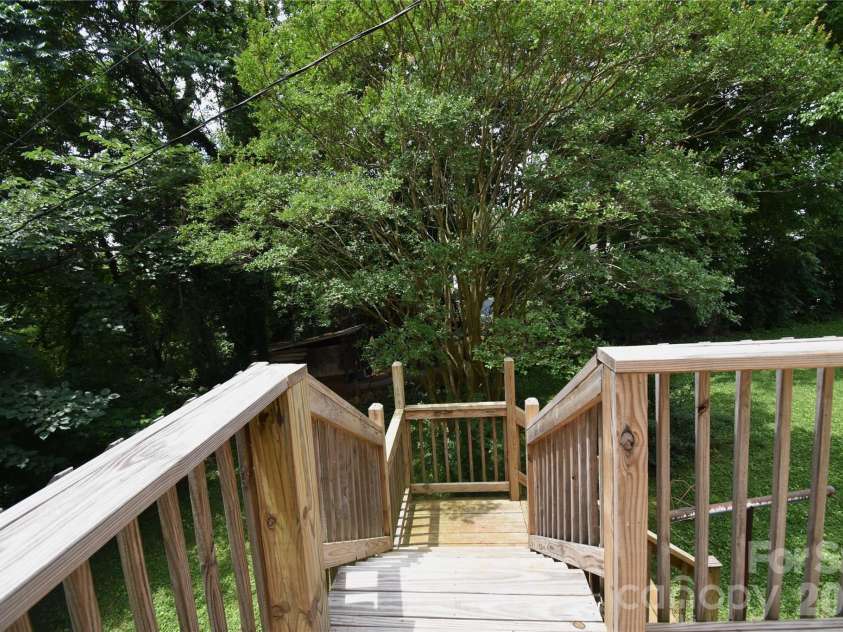 622 Green Street Loop, Marion, NC 28752.  MLS# CAR4394578, YatesRealty ID 31917. 