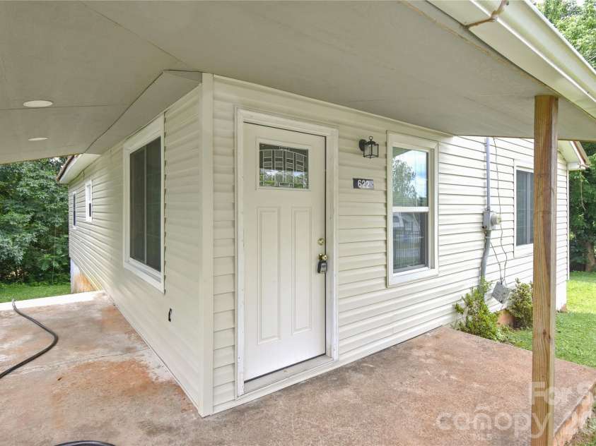 622 Green Street Loop, Marion, NC 28752.  MLS# CAR4394578, YatesRealty ID 31917. 