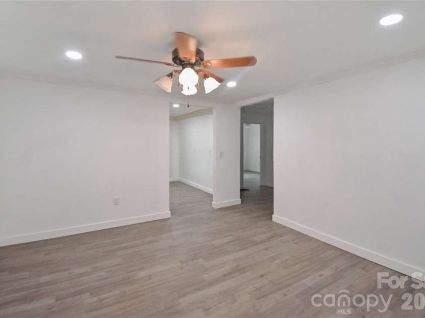 622 Green Street Loop, Marion, NC 28752.  MLS# CAR4394578, YatesRealty ID 31917. 