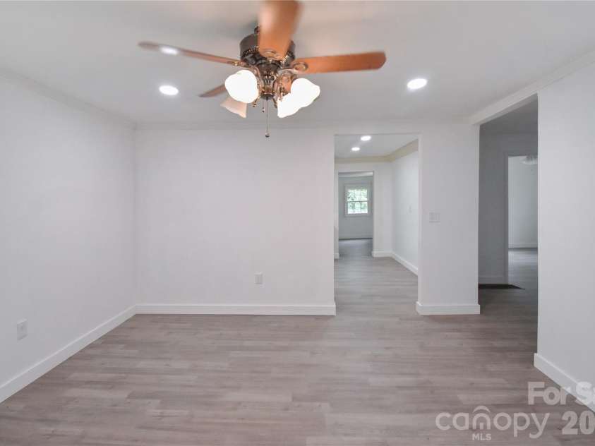 622 Green Street Loop, Marion, NC 28752.  MLS# CAR4394578, YatesRealty ID 31917. 