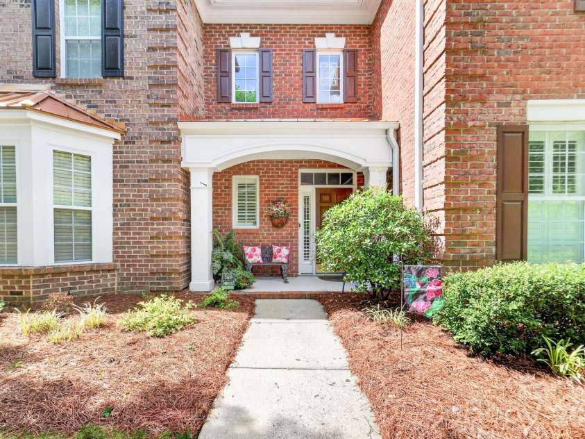 121 Mcleod Avenue, Belmont, NC 28012.  MLS# CAR4395236, YatesRealty ID 31918. 