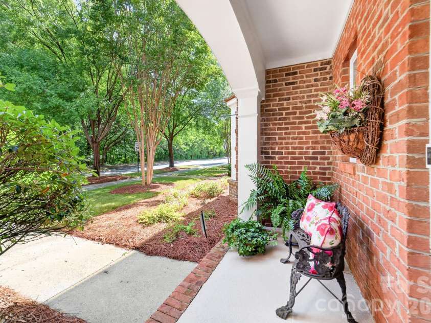 121 Mcleod Avenue, Belmont, NC 28012.  MLS# CAR4395236, YatesRealty ID 31918. 