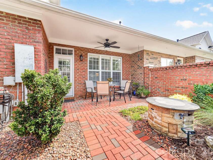 121 Mcleod Avenue, Belmont, NC 28012.  MLS# CAR4395236, YatesRealty ID 31918. 