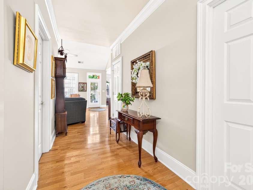 121 Mcleod Avenue, Belmont, NC 28012.  MLS# CAR4395236, YatesRealty ID 31918. 