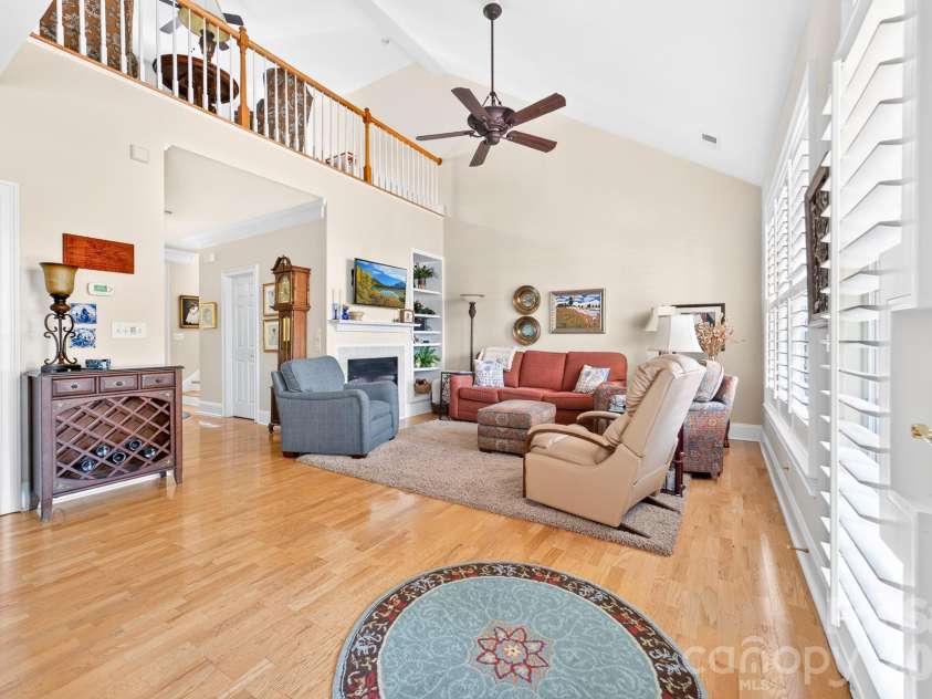 121 Mcleod Avenue, Belmont, NC 28012.  MLS# CAR4395236, YatesRealty ID 31918. 