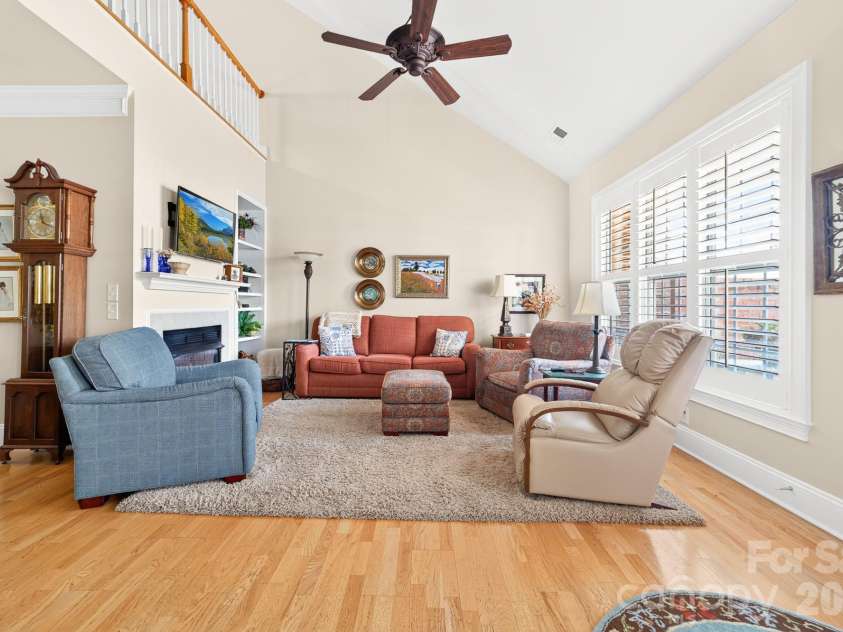 121 Mcleod Avenue, Belmont, NC 28012.  MLS# CAR4395236, YatesRealty ID 31918. 