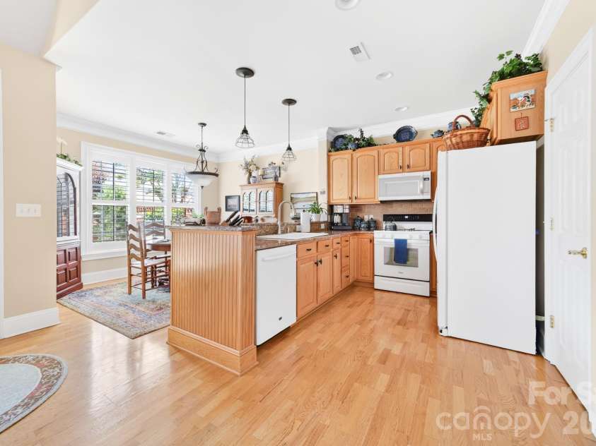 121 Mcleod Avenue, Belmont, NC 28012.  MLS# CAR4395236, YatesRealty ID 31918. 