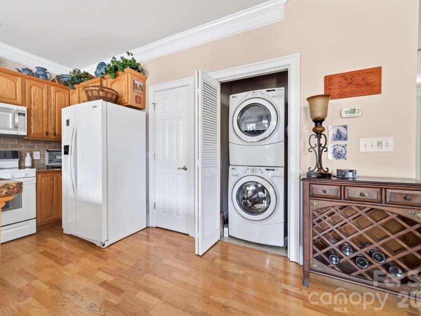 121 Mcleod Avenue, Belmont, NC 28012.  MLS# CAR4395236, YatesRealty ID 31918. 
