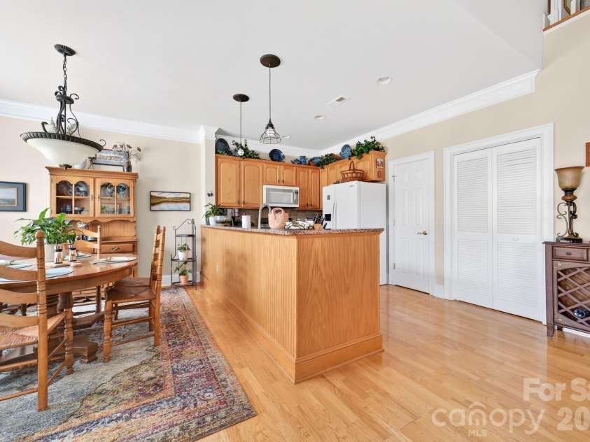 121 Mcleod Avenue, Belmont, NC 28012.  MLS# CAR4395236, YatesRealty ID 31918. 