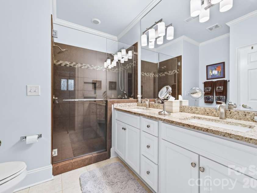 121 Mcleod Avenue, Belmont, NC 28012.  MLS# CAR4395236, YatesRealty ID 31918. 