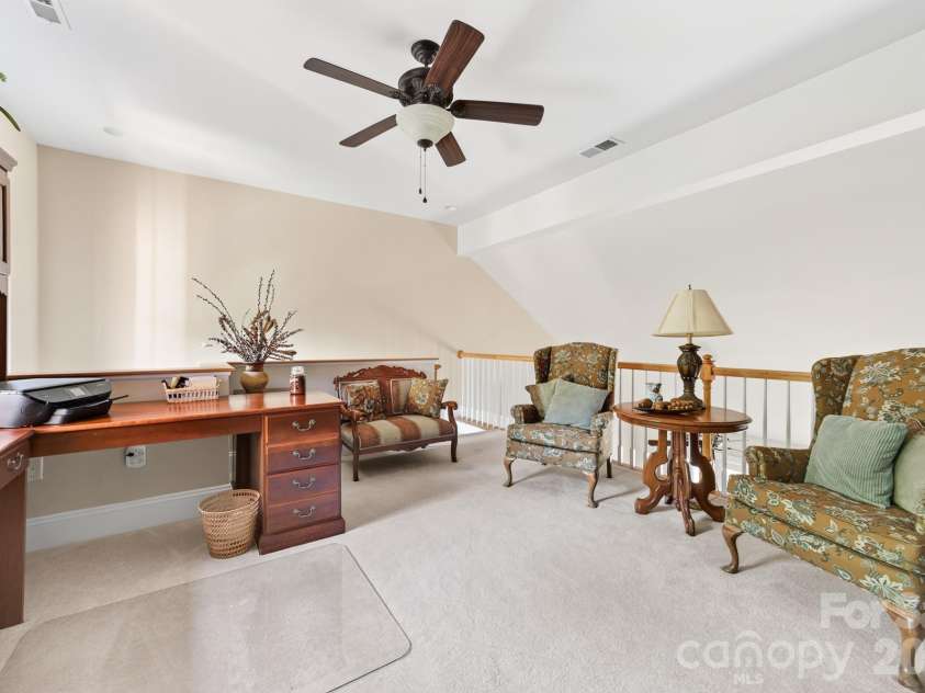 121 Mcleod Avenue, Belmont, NC 28012.  MLS# CAR4395236, YatesRealty ID 31918. 