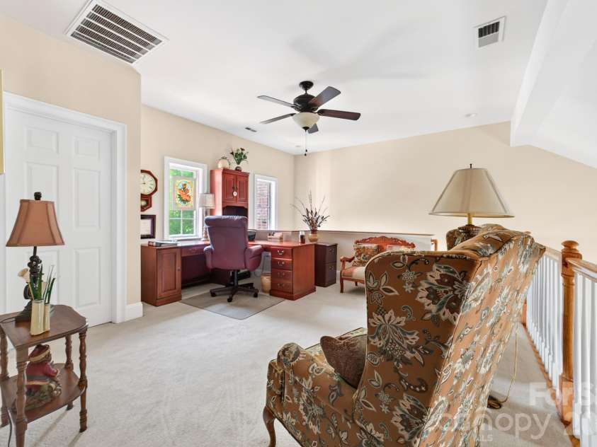 121 Mcleod Avenue, Belmont, NC 28012.  MLS# CAR4395236, YatesRealty ID 31918. 