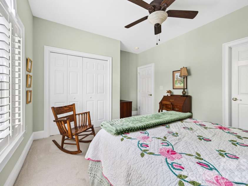 121 Mcleod Avenue, Belmont, NC 28012.  MLS# CAR4395236, YatesRealty ID 31918. 