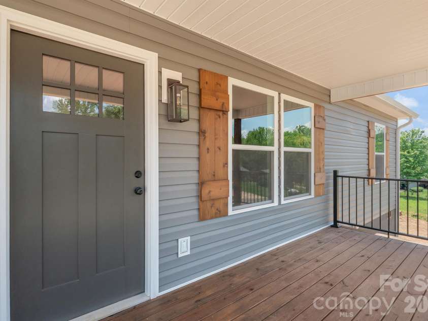 1649 Bentbrook Drive, Valdese, NC 28690.  MLS# CAR4395639, YatesRealty ID 31919. 