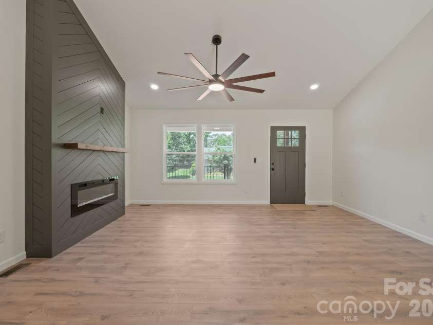 1649 Bentbrook Drive, Valdese, NC 28690.  MLS# CAR4395639, YatesRealty ID 31919. 