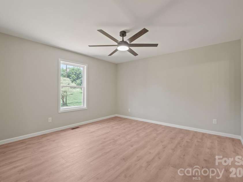 1649 Bentbrook Drive, Valdese, NC 28690.  MLS# CAR4395639, YatesRealty ID 31919. 