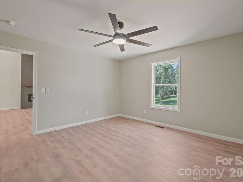 1649 Bentbrook Drive, Valdese, NC 28690.  MLS# CAR4395639, YatesRealty ID 31919. 