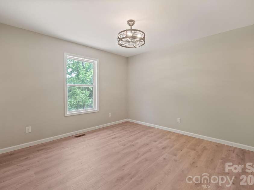 1649 Bentbrook Drive, Valdese, NC 28690.  MLS# CAR4395639, YatesRealty ID 31919. 